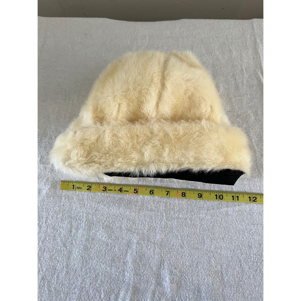 Vintage Ivory Faux Fur Bucket Hat Winter One Size Soft Plush - Picture 6 of 6